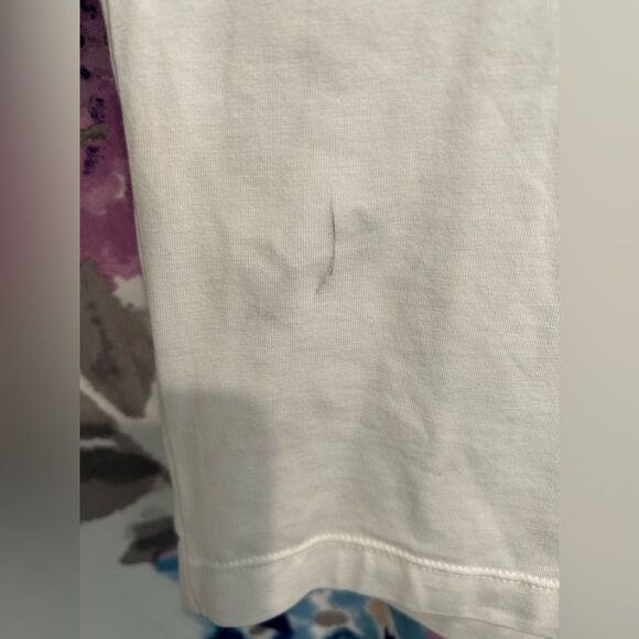 Fabletics The 24-7 V-Neck T-Shirt - Kevin Hart Collection - Size L - NWT - Picture 4 of 6